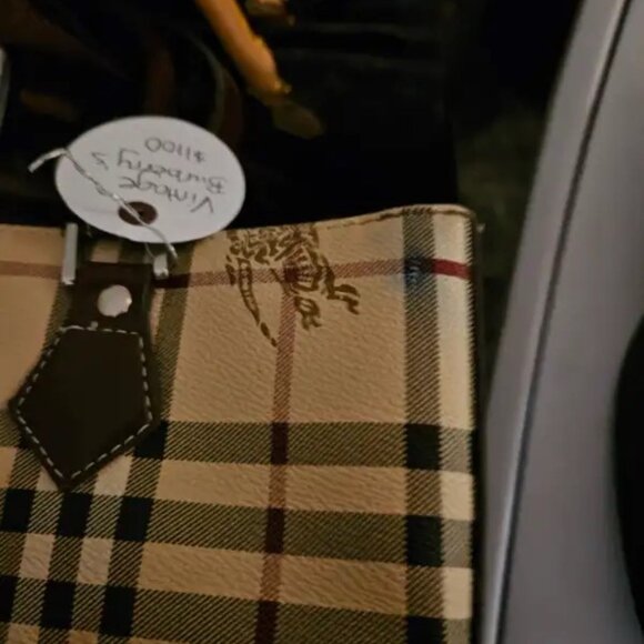 Vintage Burberry Handbag - Picture 9 of 9